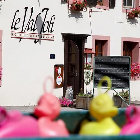 Otel Hotel-restaurant Du Val Joli