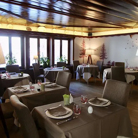 Hotel-restaurant Du Val Joli فندق 3*