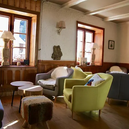 Hotel-restaurant Du Val Joli فندق لو فالتين