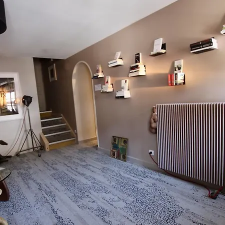 Hotel-restaurant Du Val Joli 3* لو فالتين