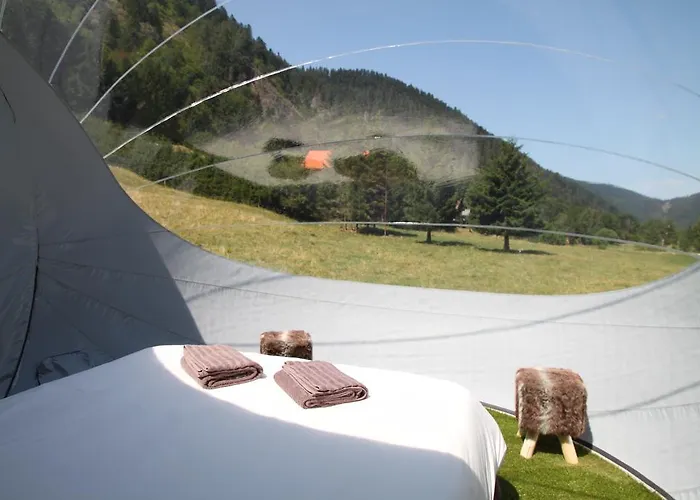 Hotel-restaurant Du Val Joli 勒瓦伦丁