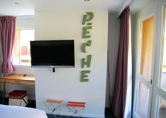 Hotel-restaurant Du Val Joli 勒瓦伦丁