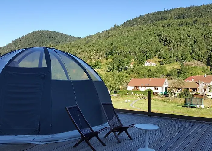 Hotel-restaurant Du Val Joli 勒瓦伦丁